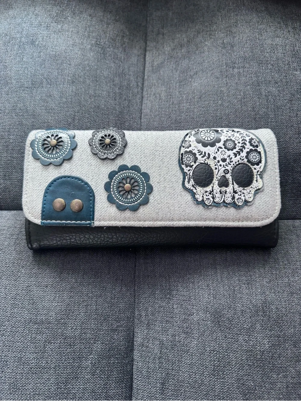 Loungefly Sugar Skull Floral Wallet Day of the Dead Goth Boho